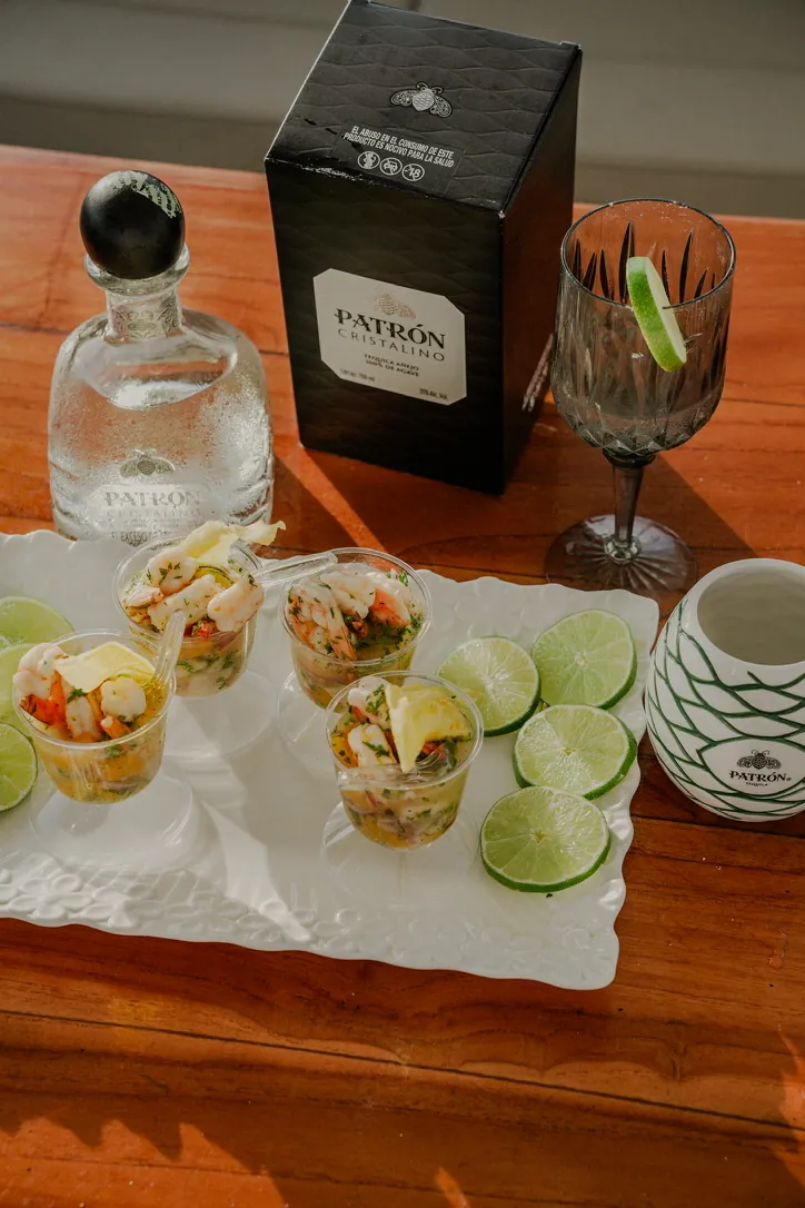 Food and beverage service for an onboard experience